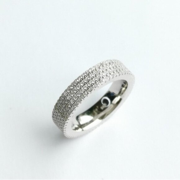 Premium eternity band ring in CZ Sterling Silver - Picture 4 of 7